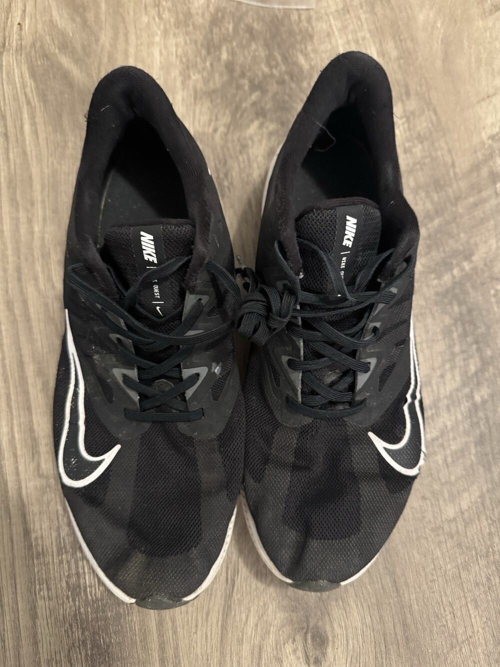 Nike Quest 3 Running Shoes Men’s 9.5 Black White CD0230-002 2020